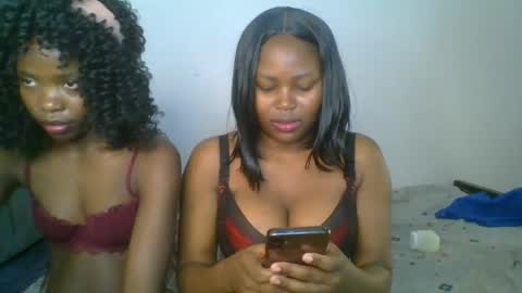 ebony_meeky online show from October 19, 6:52 pm