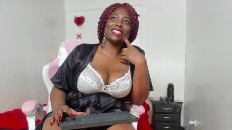 Snapshot of ebony_mine47 chatting on January 1, 10:00 am Ebony Mine online show from January 1, 10:00 am