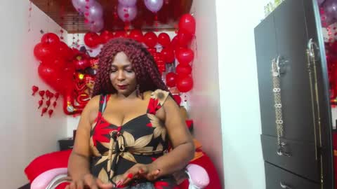 Snapshot of ebony_mine47 chatting on February 15, 3:09 am Ebony Mine online show from February 15, 3:09 am
