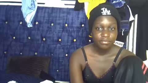 Snapshot of ebony_nita chatting on March 14, 7:19 pm ebony_nita online show from March 14, 7:19 pm