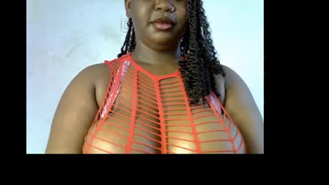 Snapshot of ebony_plumx12 chatting on April 23, 7:41 am Prisy online show from April 23, 7:41 am