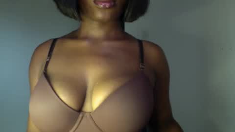 delilah online show from April 8, 10:59 am