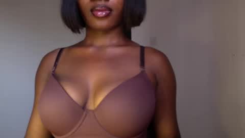 delilah online show from May 4, 11:06 am