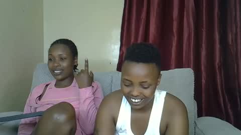 Snapshot of ebony_rubie chatting on May 27, 10:18 pm ebony_rubie online show from May 27, 10:18 pm