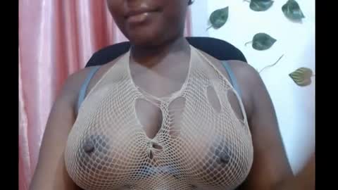 Snapshot of ebony_sexy_queen chatting on September 19, 8:38 am Racheal online show from September 19, 8:38 am