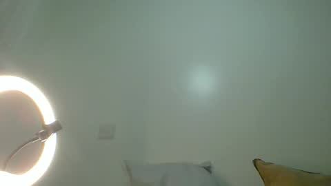 Snapshot of ebony_sofiaa chatting on February 5, 12:43 pm Sofiaa online show from February 5, 12:43 pm