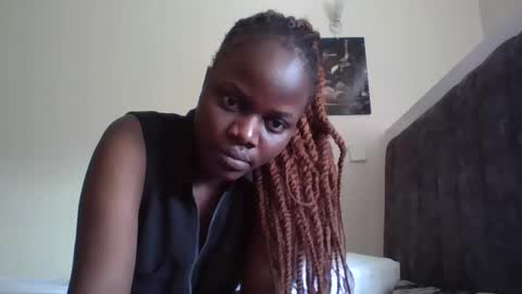 Snapshot of ebony_tasha chatting on April 28, 5:34 am tasha online show from April 28, 5:34 am