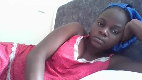 Snapshot of ebony_tasha chatting on May 22, 5:14 am tasha online show from May 22, 5:14 am