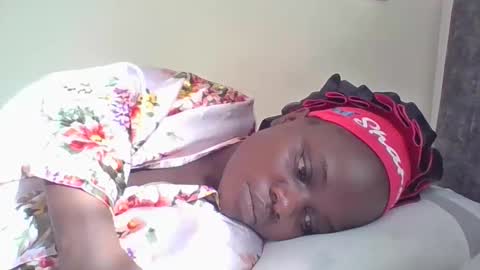 Snapshot of ebony_tasha chatting on May 26, 5:25 am tasha online show from May 26, 5:25 am