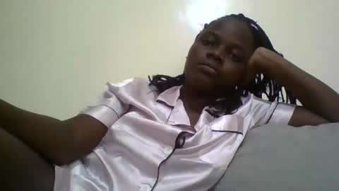 Snapshot of ebony_tasha chatting on May 28, 7:27 am tasha online show from May 28, 7:27 am