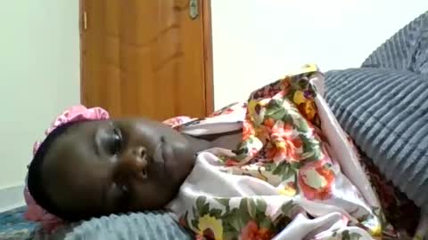 Snapshot of ebony_tasha chatting on June 9, 8:15 am tasha online show from June 9, 8:15 am