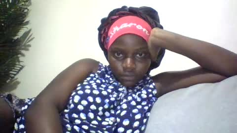 Snapshot of ebony_tasha chatting on July 4, 11:55 pm tasha online show from July 4, 11:55 pm