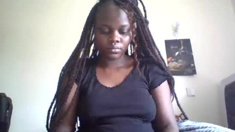 Snapshot of ebony_tasha chatting on July 22, 7:11 am tasha online show from July 22, 7:11 am