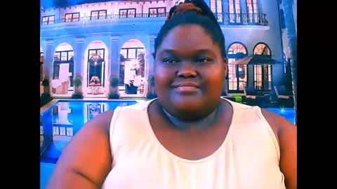 Snapshot of ebonyhotbuns4u2luv chatting on April 24, 12:35 am ebonyhotbuns4u2luv online show from April 24, 12:35 am