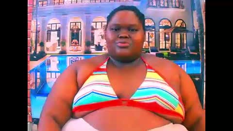 Snapshot of ebonyhotbuns4u2luv chatting on May 13, 7:00 pm ebonyhotbuns4u2luv online show from May 13, 7:00 pm
