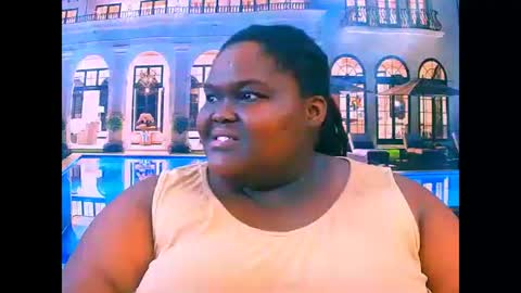 Snapshot of ebonyhotbuns4u2luv chatting on May 15, 7:15 am ebonyhotbuns4u2luv online show from May 15, 7:15 am