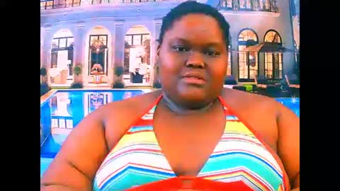 Snapshot of ebonyhotbuns4u2luv chatting on May 22, 7:04 am ebonyhotbuns4u2luv online show from May 22, 7:04 am