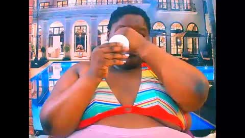 Snapshot of ebonyhotbuns4u2luv chatting on May 25, 8:15 pm ebonyhotbuns4u2luv online show from May 25, 8:15 pm