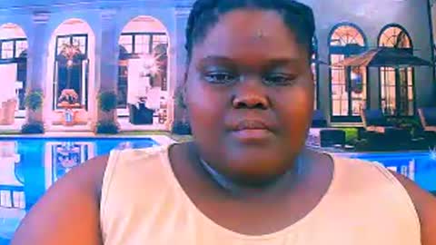 Snapshot of ebonyhotbuns4u2luv chatting on June 28, 12:27 am ebonyhotbuns4u2luv online show from June 28, 12:27 am