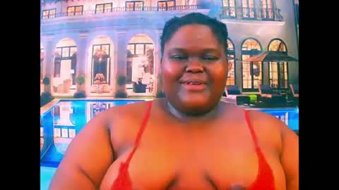 Snapshot of ebonyhotbuns4u2luv chatting on July 3, 6:47 pm ebonyhotbuns4u2luv online show from July 3, 6:47 pm