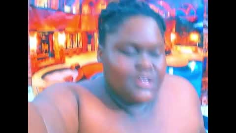 Snapshot of ebonyhotbuns4u2luv chatting on July 10, 9:39 pm ebonyhotbuns4u2luv online show from July 10, 9:39 pm