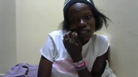 Snapshot of ebonylove254 chatting on February 5, 9:18 pm Liz online show from February 5, 9:18 pm