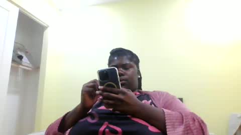 MistressNubian1 online show from January 4, 9:32 am