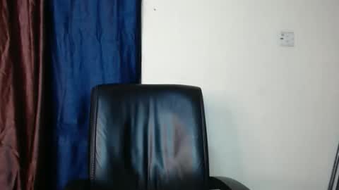 Snapshot of ebonypussy_xx chatting on October 1, 12:49 am ebonypussy_xx online show from October 1, 12:49 am