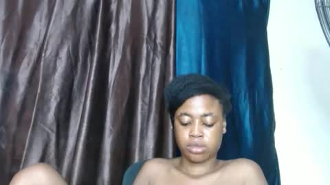Snapshot of ebonypussy_xx chatting on October 15, 11:43 am ebonypussy_xx online show from October 15, 11:43 am