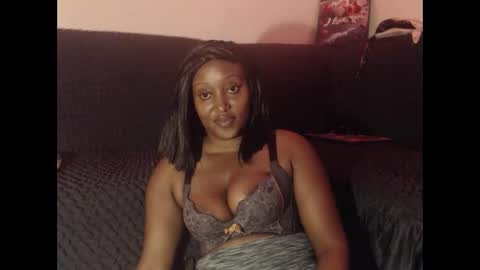 ebonyshiks online show from March 31, 4:02 am