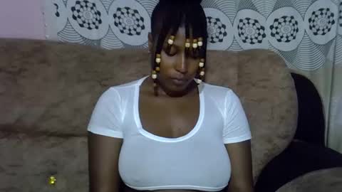 Snapshot of ebonysk chatting on April 23, 10:14 am pretty online show from April 23, 10:14 am