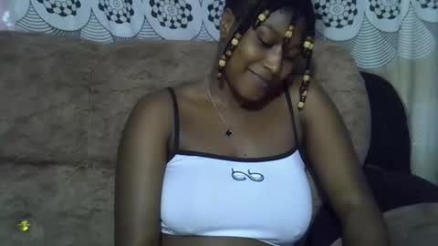 Snapshot of ebonysk chatting on May 22, 9:42 pm pretty online show from May 22, 9:42 pm