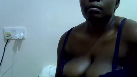 ebonytiffany online show from January 22, 11:43 pm