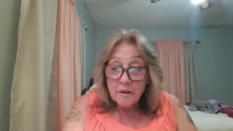 Lovebug1960 online show from March 28, 4:12 am