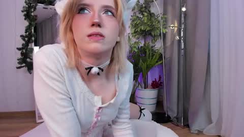 Asuna  Lana  online show from January 8, 6:48 am