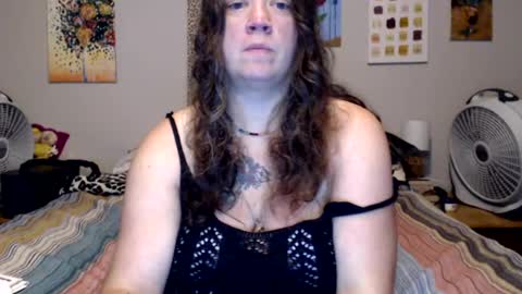 Snapshot of echosol17 chatting on August 8, 1:08 am Weird Echo online show from August 8, 1:08 am