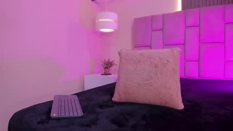 eclipse_divina online show from January 6, 4:05 am