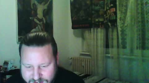 Edward online show from December 21, 6:44 pm