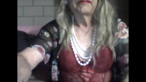 Snapshot of eddie595959 chatting on January 8, 10:15 am eddie595959 online show from January 8, 10:15 am