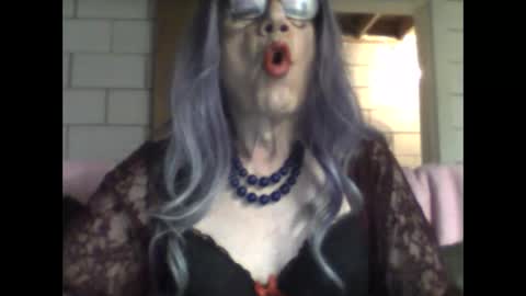 Snapshot of eddie595959 chatting on January 11, 11:02 am eddie595959 online show from January 11, 11:02 am