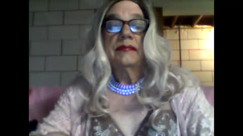 Snapshot of eddie595959 chatting on February 9, 10:53 am eddie595959 online show from February 9, 10:53 am