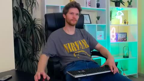 Snapshot of eddie_baker chatting on May 28, 9:50 am eddie_baker online show from May 28, 9:50 am