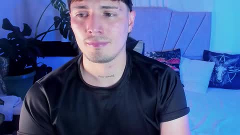 ED DIVINE online show from March 12, 4:18 am