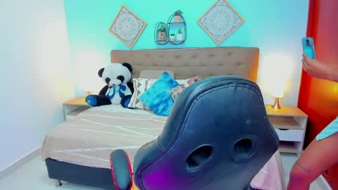 ede online show from April 14, 1:44 am