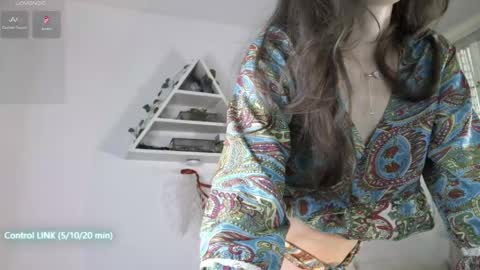 Eden Heaven online show from June 7, 3:43 am
