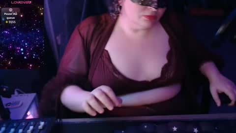 Snapshot of edenarcadia chatting on February 24, 4:43 am EdenArcadia online show from February 24, 4:43 am