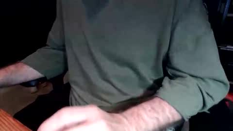 Snapshot of edfarantino chatting on May 19, 9:32 pm EdFarantino online show from May 19, 9:32 pm