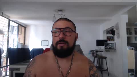 Snapshot of edgarram83 chatting on February 15, 6:33 pm edgarram83 online show from February 15, 6:33 pm