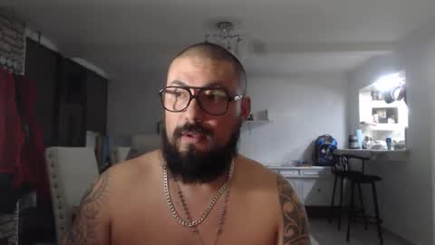 Snapshot of edgarram83 chatting on March 2, 9:21 am edgarram83 online show from March 2, 9:21 am