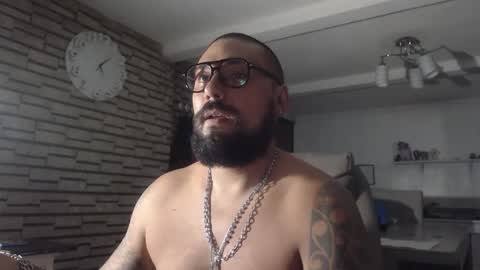 Snapshot of edgarram83 chatting on September 11, 1:49 am edgarram83 online show from September 11, 1:49 am